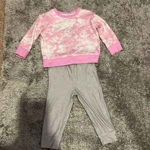 Toddler outfit size 18 months